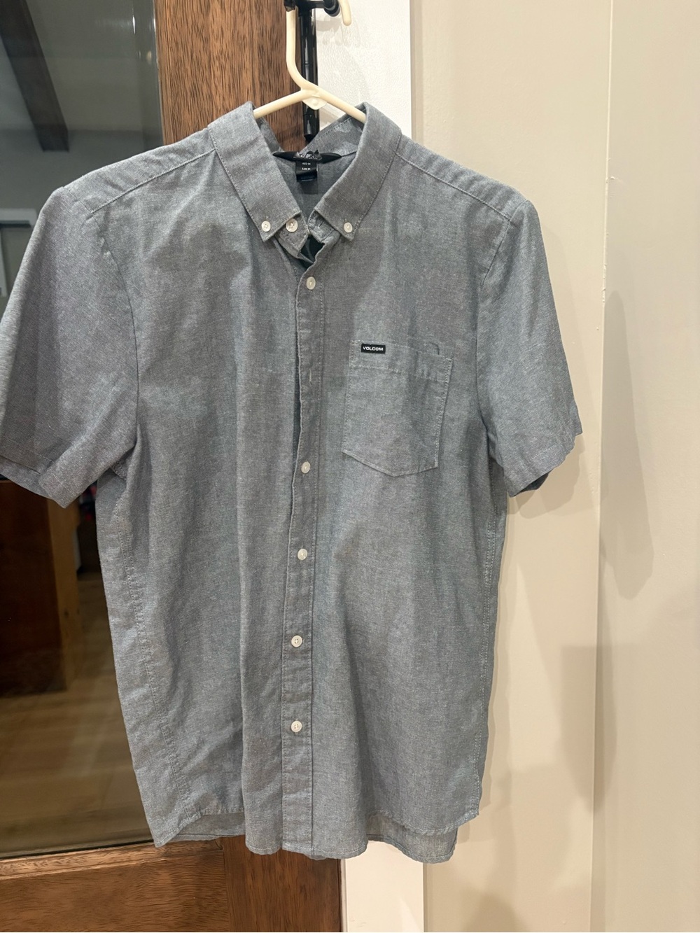 Volcom Gray Short-Sleeve Button-Down Shirt